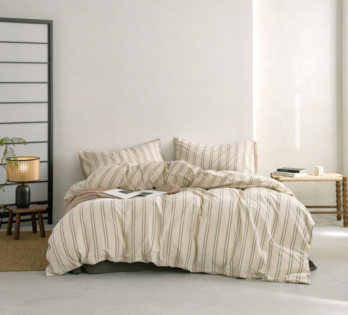 VM VOUGEMARKET Striped Duvet Cover Set Queen Beige 100% Washed Cotton Bedding Set,Grey Green Vertical Ticking Stripes Pattern Comforter Cover with Zipper Closure (3pcs, Queen Size)