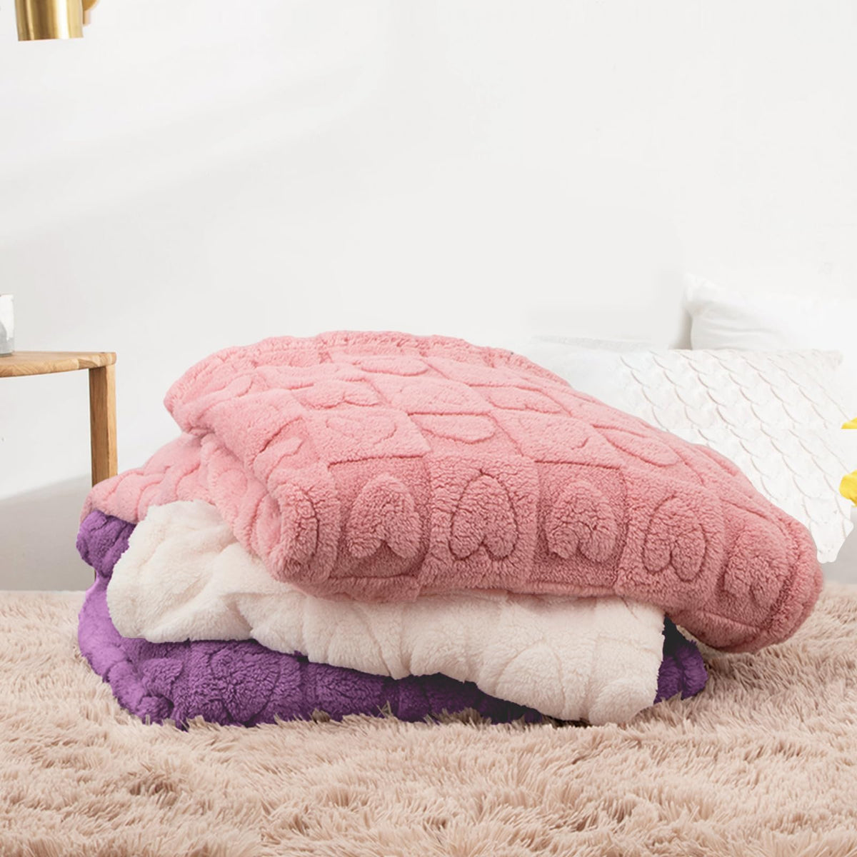 MACEVIA Heart Blanket Throws for Women, Love Blanket Heart Blankets for Her Wife Girlfriend Mom Super Soft & Warm Fuzzy Fleece Blanket for Couch Sofa Bed 280gsm (Beige, 50"X60")