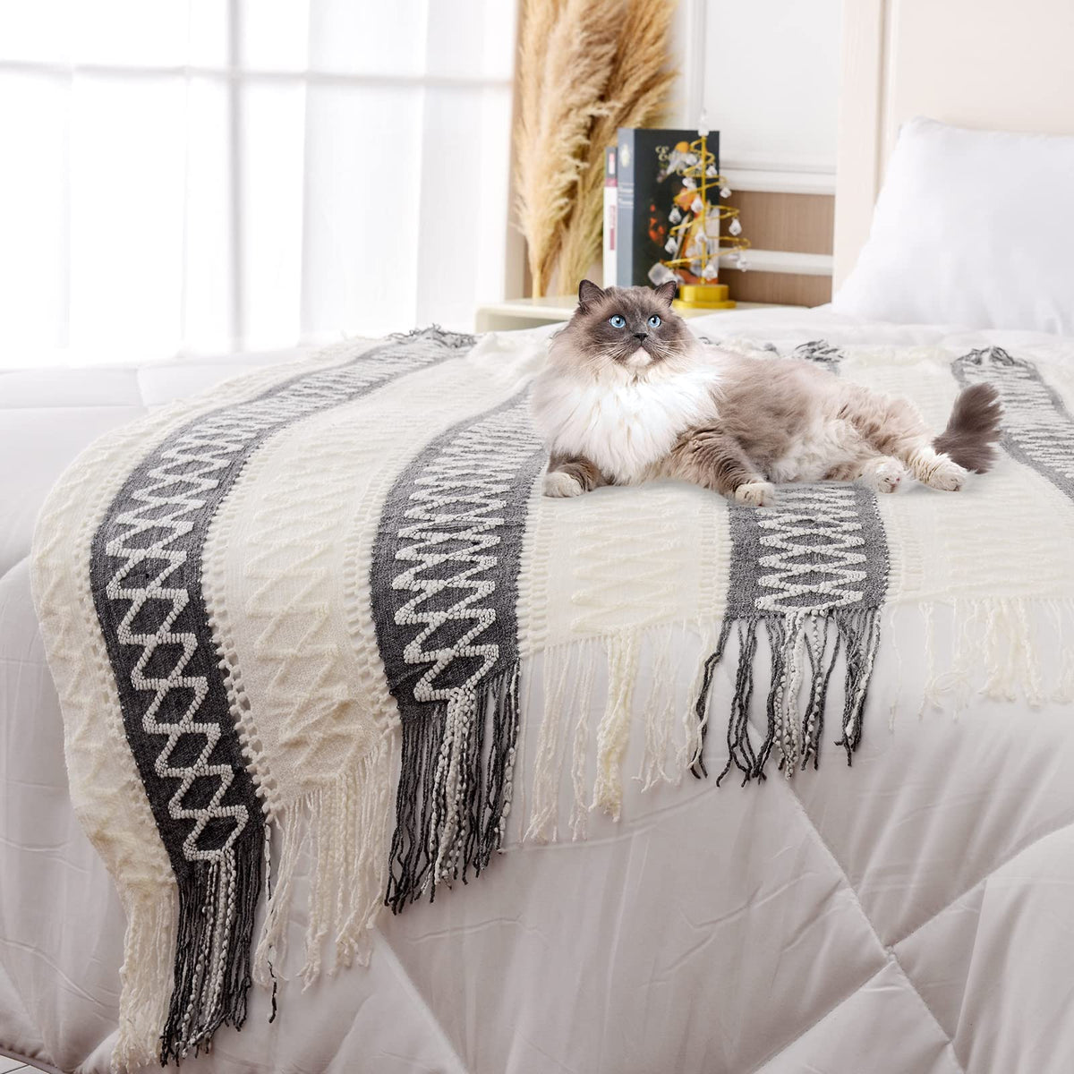 Quinnsus Knit Soft Lightweight Decorative Bed Throw Blankets, Jacquard Textured Boho Summer Throw Blanket with Tassels for Bed, Sofa and Living Room (Grey, 50 x 60 inches)