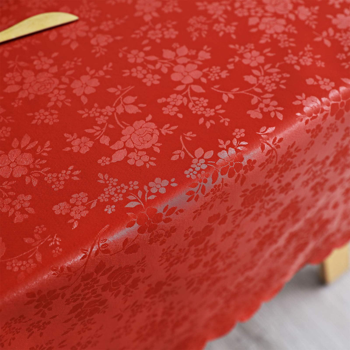 Smiry Rectangle Table Cloth, Waterproof Heavy Duty Vinyl Tablecloths, Wipeable Washable Table Cover for Kitchen and Dining Room (Red, 70" X 90")