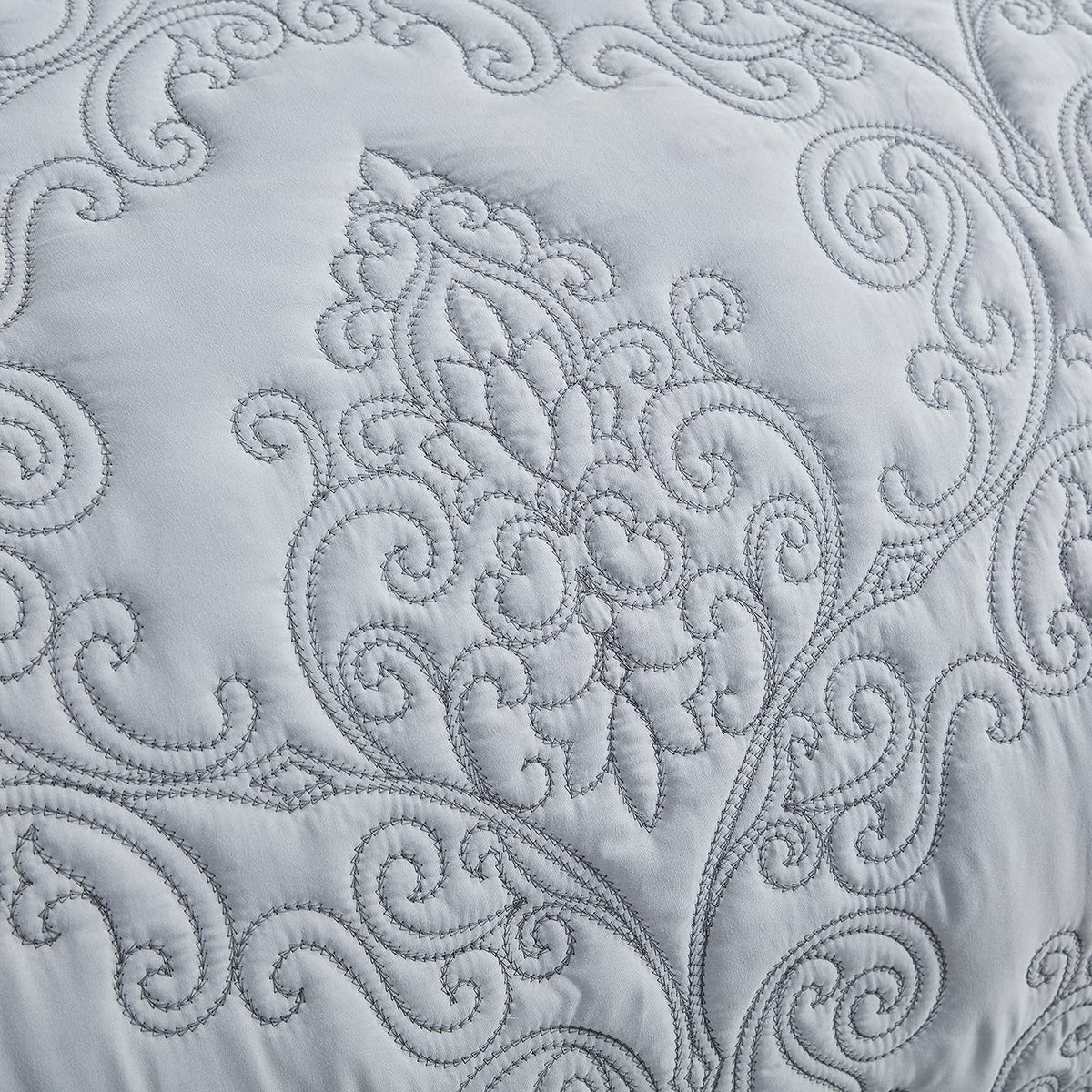 CHIXIN Bedspread Coverlet Set Queen Size - Lightweight Bedding Cover - Beautiful Stitching - 5 Piece Reversible Bedspread - Luxury Damask Paisley Pattern (Queen, Light Grey)
