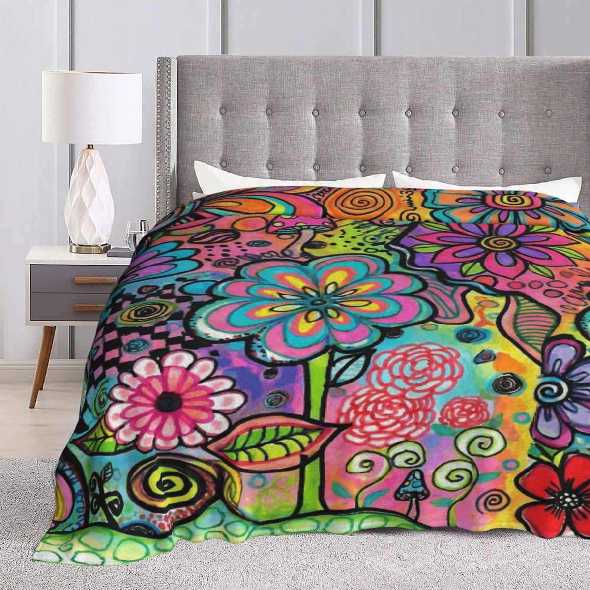 Gbuzozie Hippie Art Flowers Doodle Fleece Blanket Lightweight Ultra-Soft Throw Blanket for Sofa Couch Bed Camping Travel - Super Soft Cozy Microfiber Blanket 50"X40"