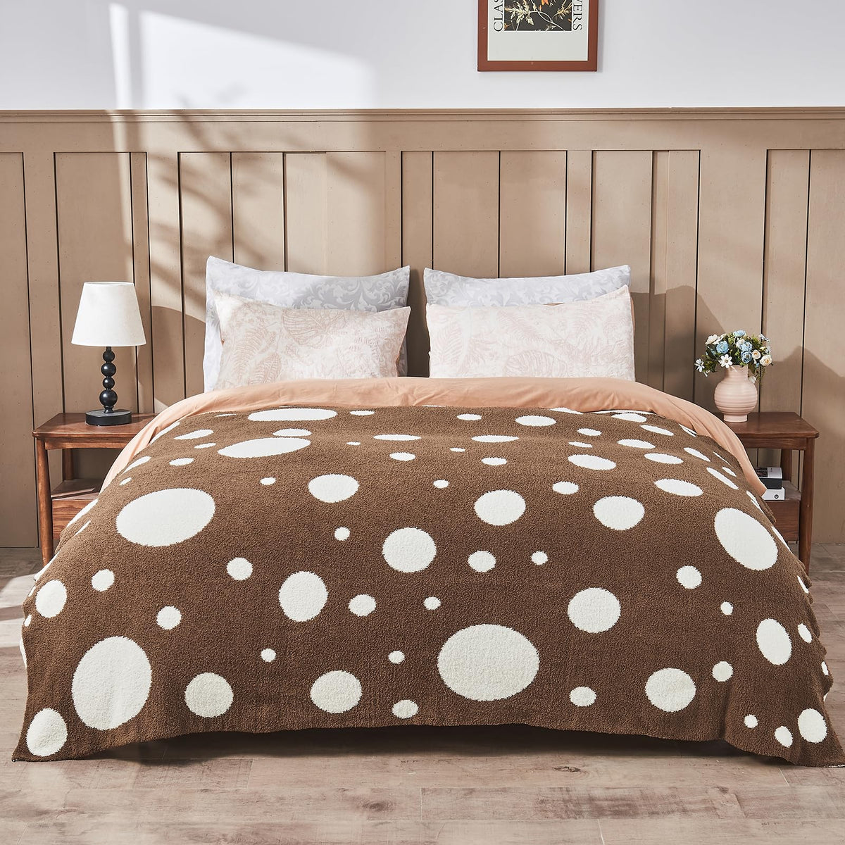 Douceur Polka Dot Throw Blanket for Couch Sofa Bed, Reversible Cozy Fluffy Super Soft Bedroom Blanket, Plush Brown Throw Blanket, 60×80 inches