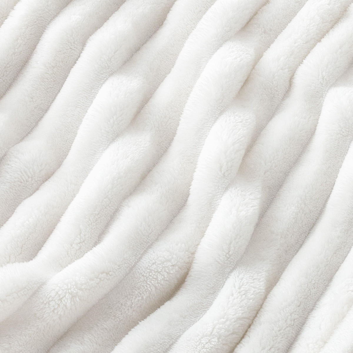 Bedsure Fleece Twin Blanket(White & Beige)