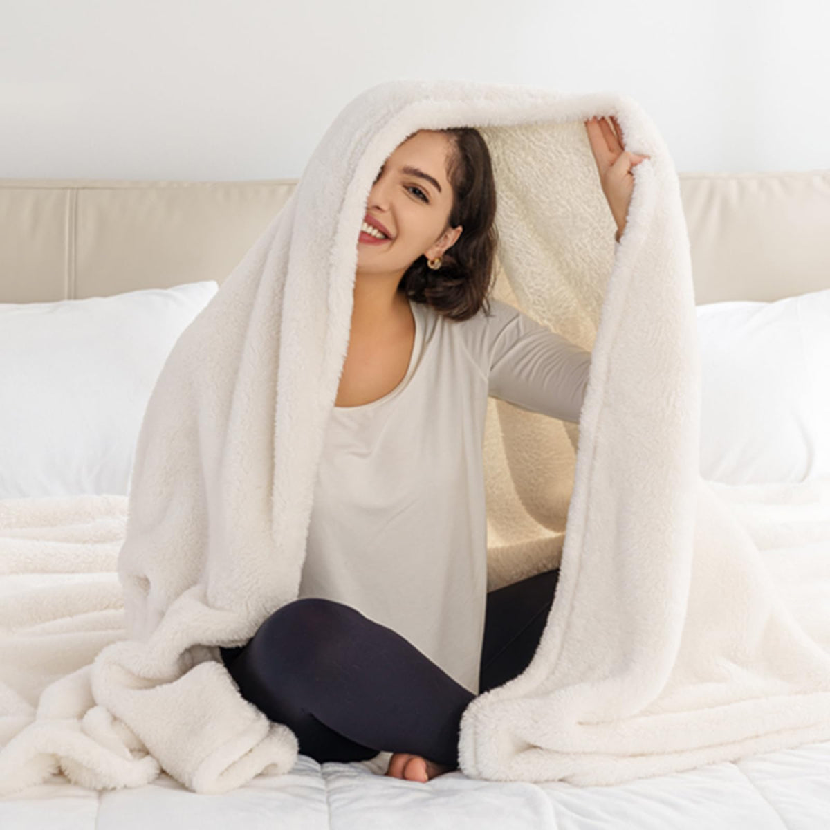 AVO-Cato Cute Avocado Cat Plush Flannel Throw Blanket - Soft, Comfy, Lightweight, Warm & Fuzzy - Ideal for Couch, Bedroom, Travel & Outdoors - Great for All 60×50in