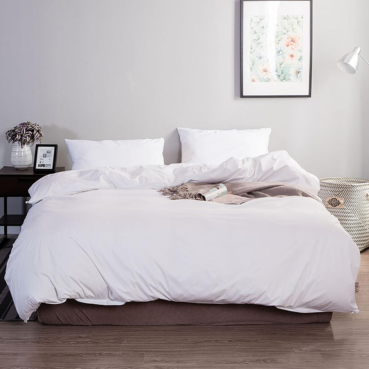 KAREVER White Fluffy Comforter Full Size Women Soft Bedding Set Men Durable 3 Pieces White Blanket Set 1 Full Comforter (80x90 inches) 2 Pillowcases (20x26 inches)