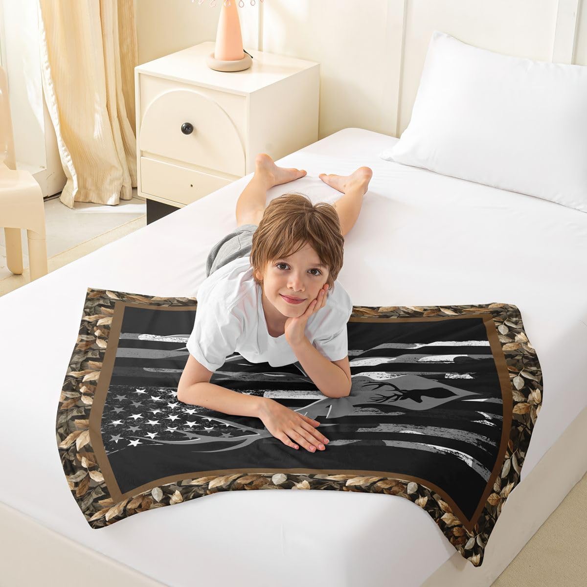 Erosebridal Wild Deer Blanket for Boys,American Flag Throw Blanket 40x50 Inch,Hunting Animal Fleece Blanket All Season,Geometric Striped Fuzzy Blanket for Bedroom