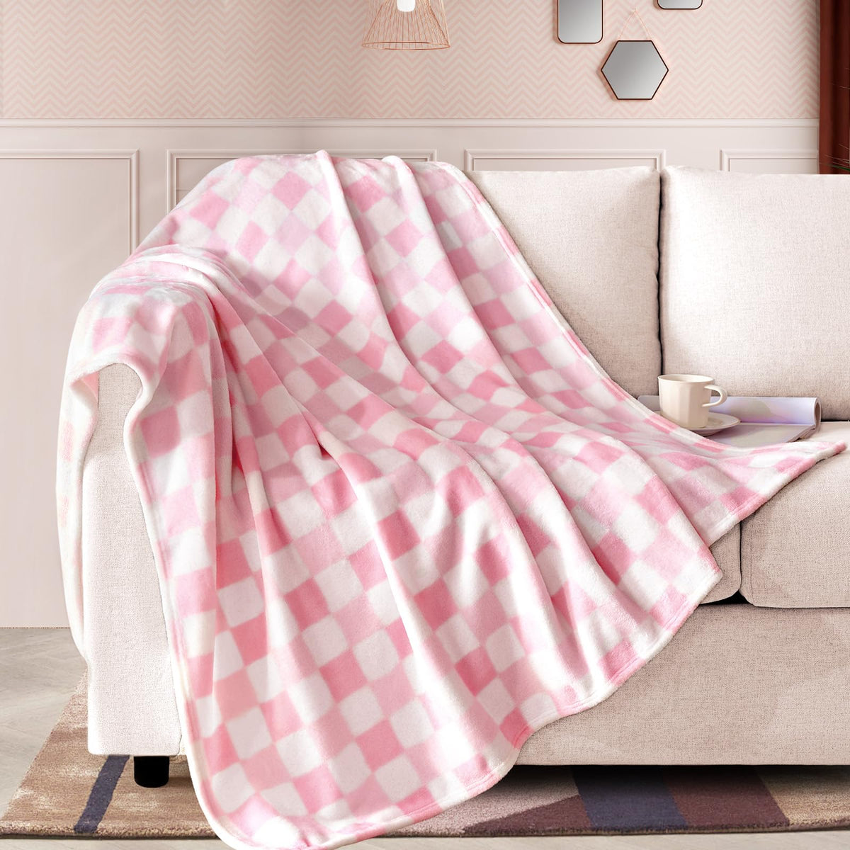 Touchat Fleece Throw Blankets, Buffalo Plaid Throw Blanket for Couch Sofa Bed, Soft Warm Fuzzy Cozy Plush Checkered Blanket, Lightweight Farmhouse Decor(Gradient Pink Plaid, 50“ x60”)