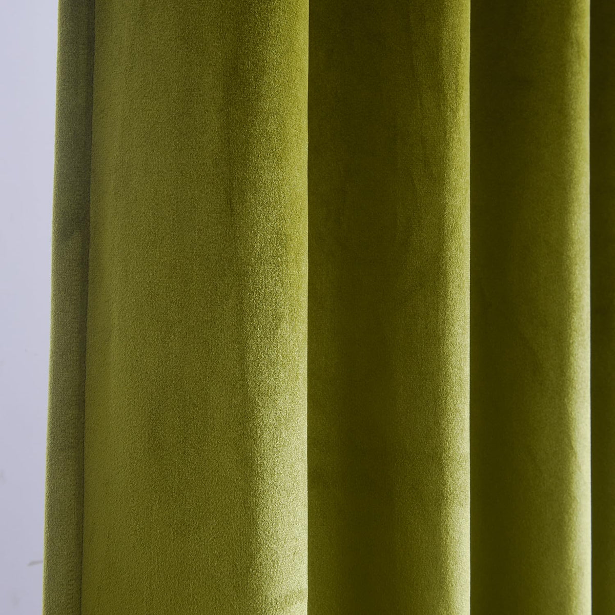Roslynwood Olive Green Velvet Curtain 84 inch Long - Curtains Block Light Thermal Insulated Rod Pocket Window Drapes Set for Bedroom/Living Room, Olive Green, W52 x L84 inch, 2 Panels