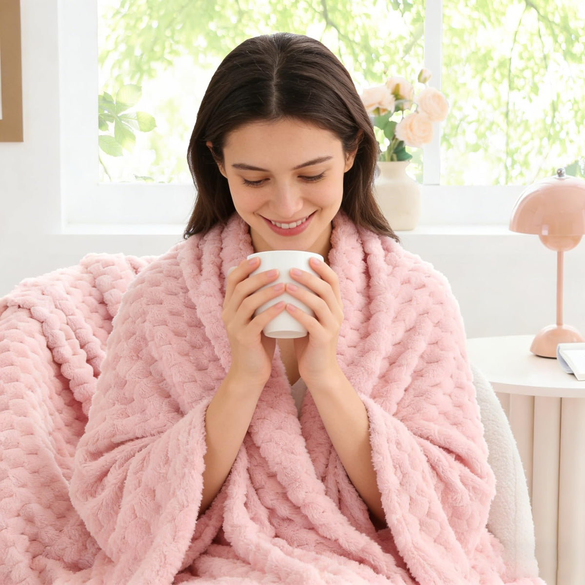 BEDELITE Fleece Decorative Blanket - 3D Jacquard Pink Throw Blankets for Women's Couch & Bed, Soft and Cozy Warm Plush Fluffy Blanket, Cute Birthday Gift for Women, 50x60 Inches