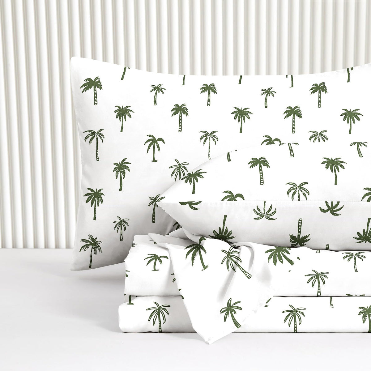 Wake In Cloud - Coastal Bed Sheets, 4-Piece Sheet Set, Boho Summer Beach Tropical Plants Palm Coconut Trees Pattern Printed Bedding, Deep Pocket, Green White, Queen Size