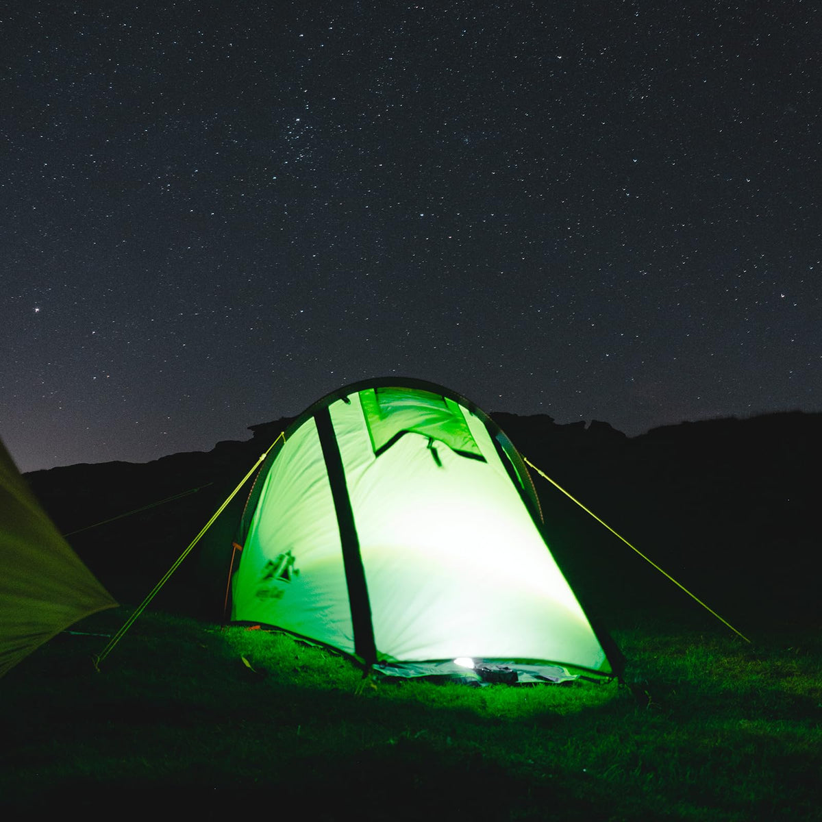 Night Cat Ultralight Tunnel Tent: Waterproof Lightweight Single People Backpacking Tent for Outdoor Camping Hiking Trekking with Double Layers Aluminum Poles and Footprint 1 Person Green