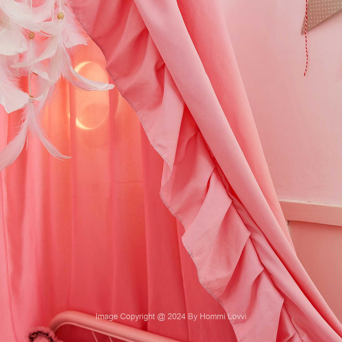 Hommi Lovvi Kids Bed Canopy, Dreamy Frills Canopy for Girls Bedroom Soft Ceiling Hanging Decoration Princess Canopy Net Reading Nook, Extra Large Full Size Bed Canopies with Light - Pink