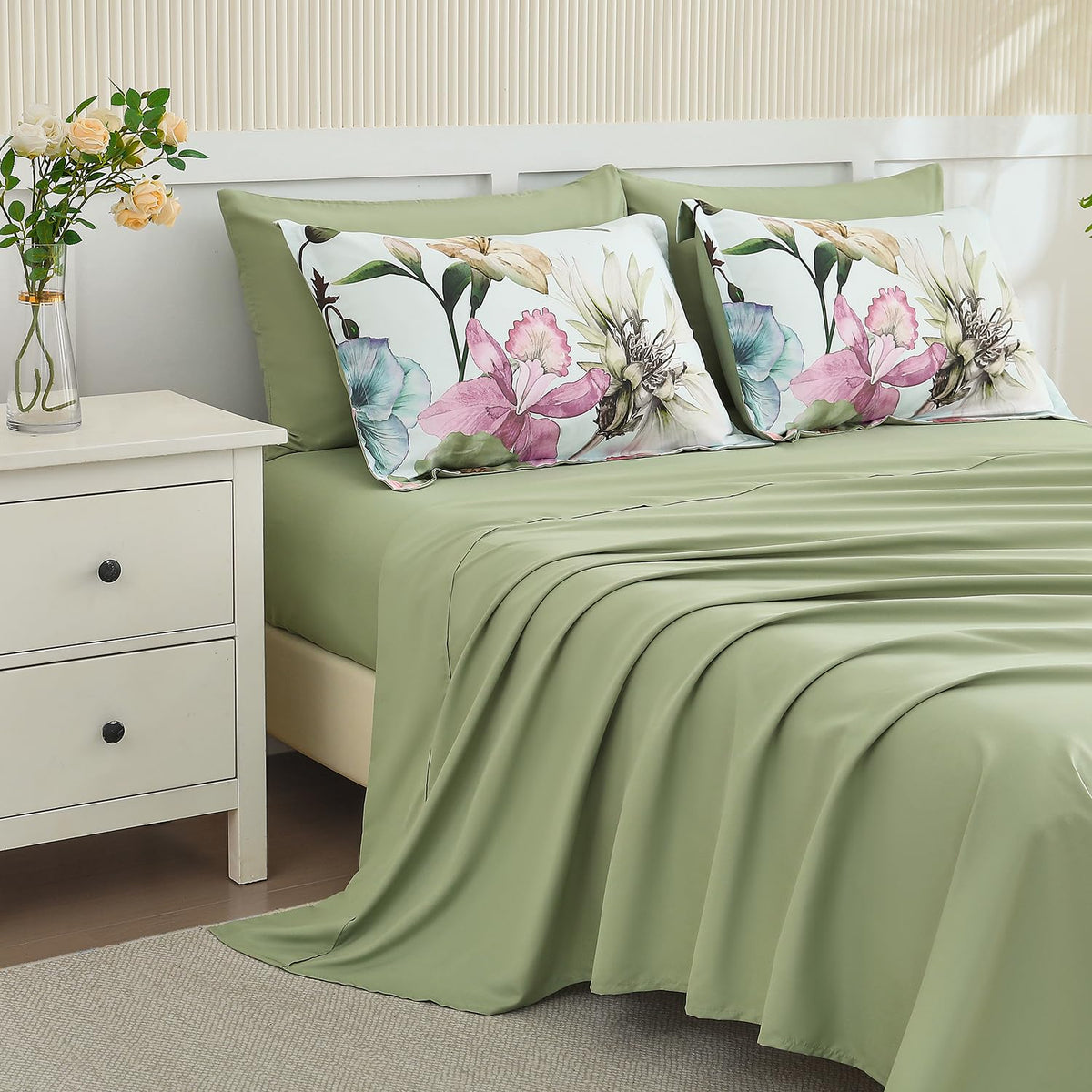 Yogeneg Queen Comforter Set 7 Piece Bed in a Bag,Elegant Floral Botanical Pattern Green Bedding Set,Soft Microfiber Comforter with Sheet Set,All Season Bed Set(Green Floral,Queen)