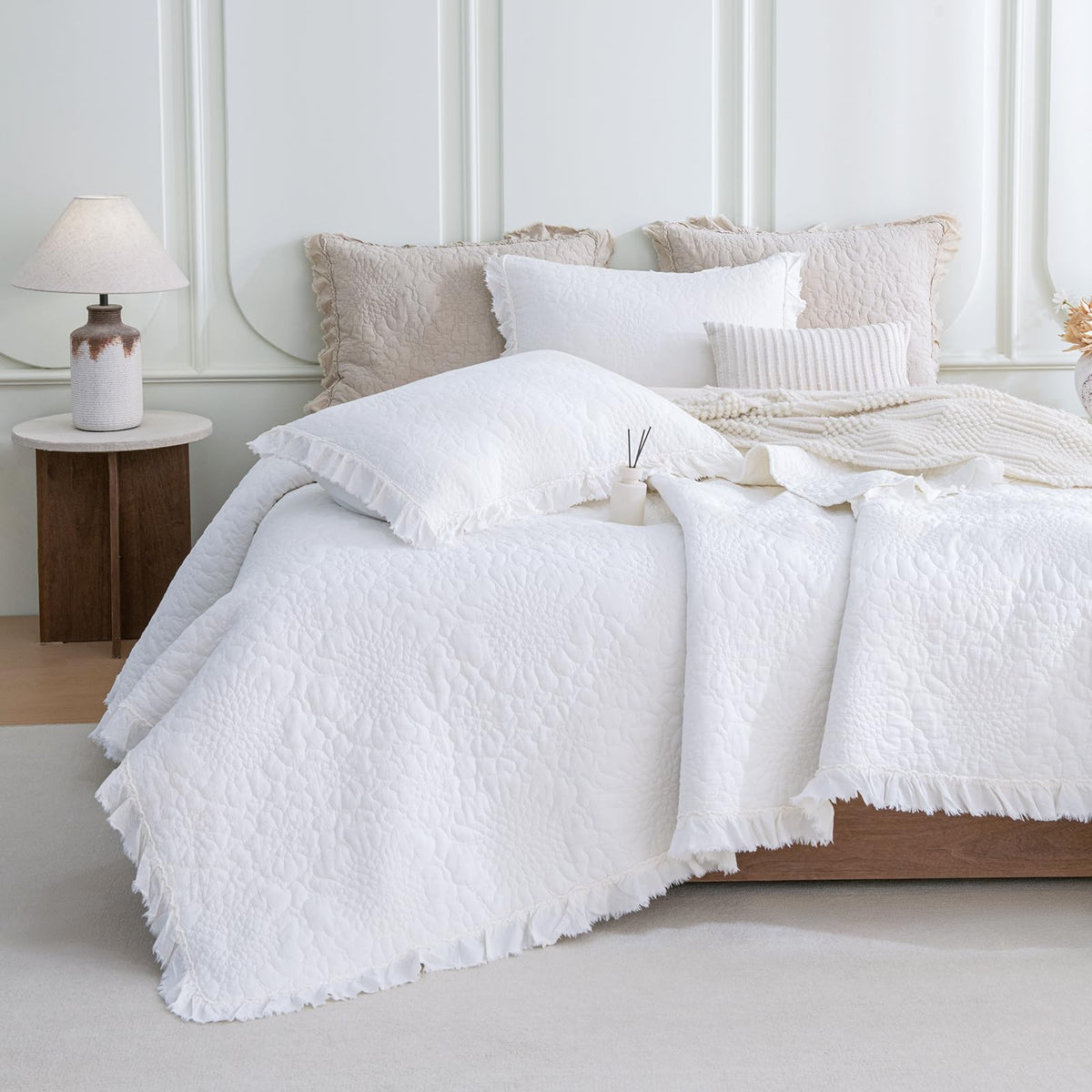 QSH Bright White Stonewashed Cotton Oversized King Quilt Bedspread Set(120"x120"),3PCs Shabby Ruffled Quilt California King,Ultra Soft Lightweight Crinkled Farmhouse Chic Bedspread Coverlet Bed Set