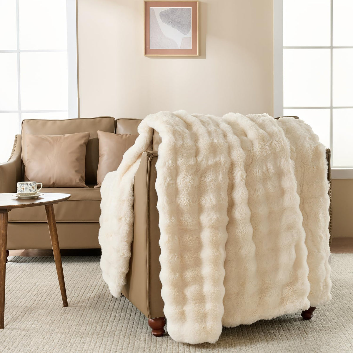 Wajade Fluffy Faux Fur Throw Blanket for Couch Bed, Luxury Soft Thick Fuzzy Plush Bubble Blanket, Warm Cozy Blanket for Sofa Chair, Ivory White 50x60