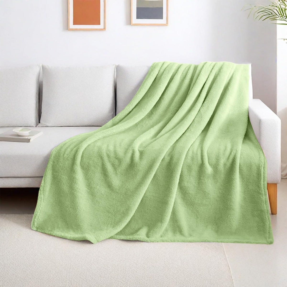 ZYFZCYBL Sherpa Fleece Throw Blanket for Couch, Soft Warm Thick Blanket Cozy Fluffy Microfiber Throw Flannel Double Reversible Luxurious Blankets for Bedroom Livingroom, Sage Green Throw Size 50"x60"