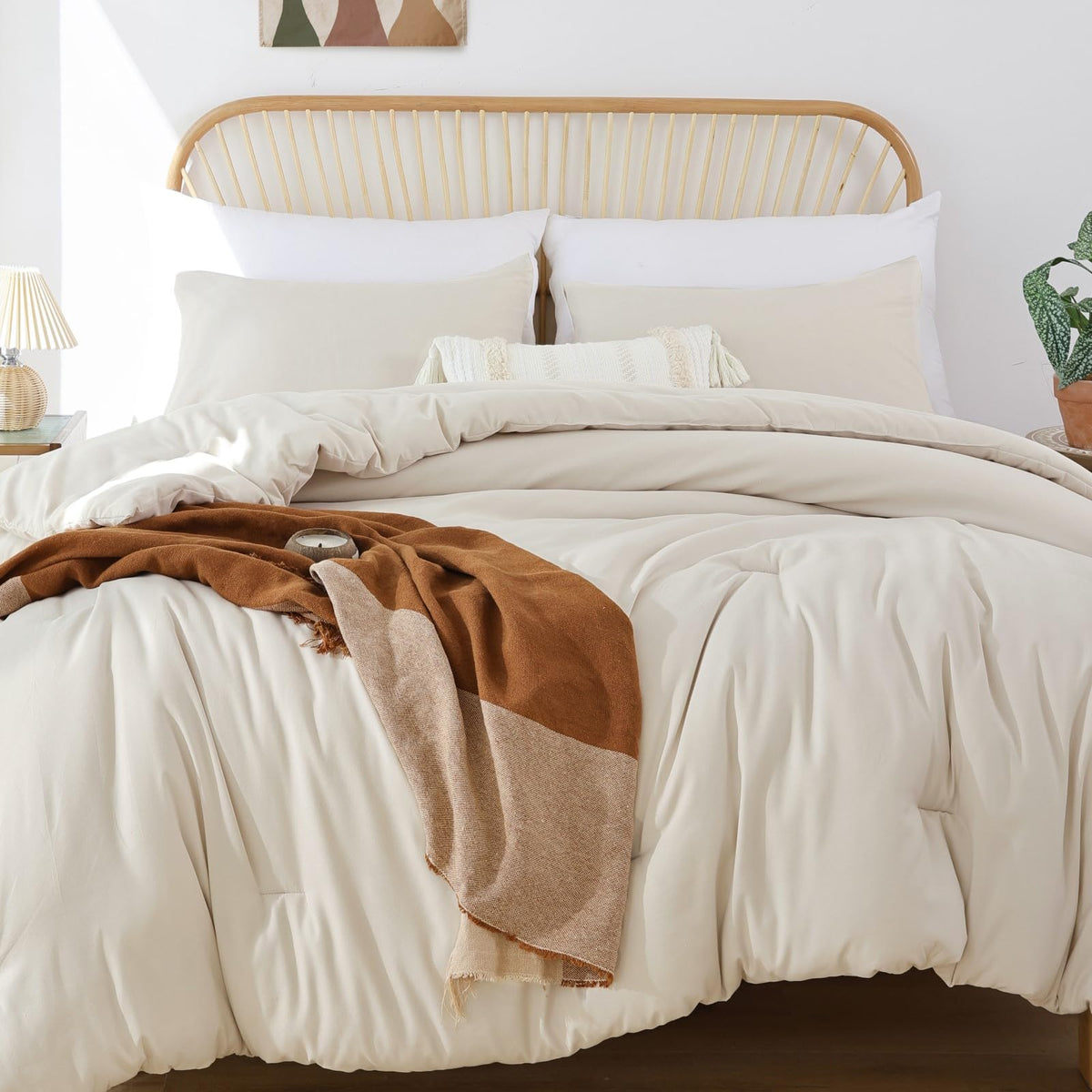 ROSGONIA Beige Twin/Twin XL Comforter Set for College Girls Boys, 1 Comforter & 1 Pillowcase, All Season Kids Comforter Sets Lightweight Dorm Bedding