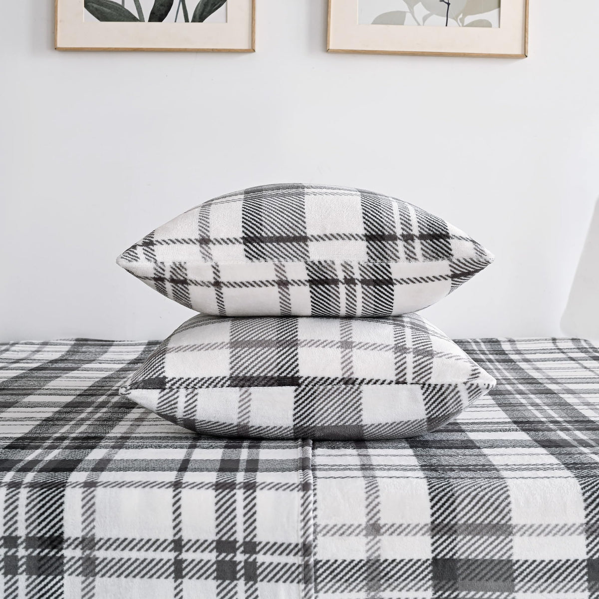 Viviland Plush Micro Polar Fleece Full Bed Sheet Set, Cozy Flannel-Like Velvet/Velour Fitted Sheets with 15" Deep Pocket, Fuzzy Warm Winter Double Sheets & Pillowcase Set, Gray and White Plaid