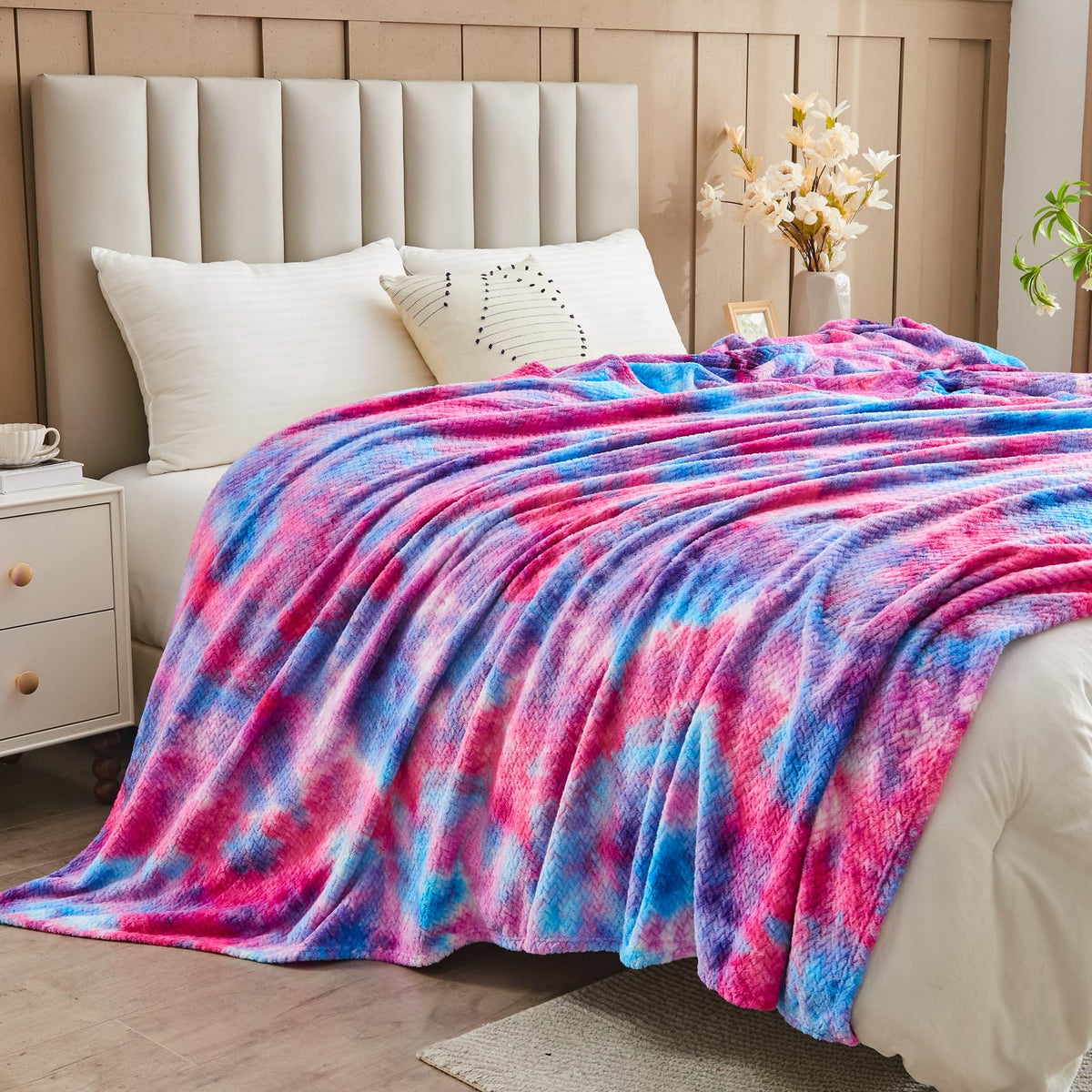 NEWCOSPLAY Super Soft Throw Blanket Deep Purple Rainbow Premium Silky Flannel Fleece Leaves Pattern Lightweight Bed Blanket All Season Use (Deep Purple Rainbow, Throw(50"x60"))