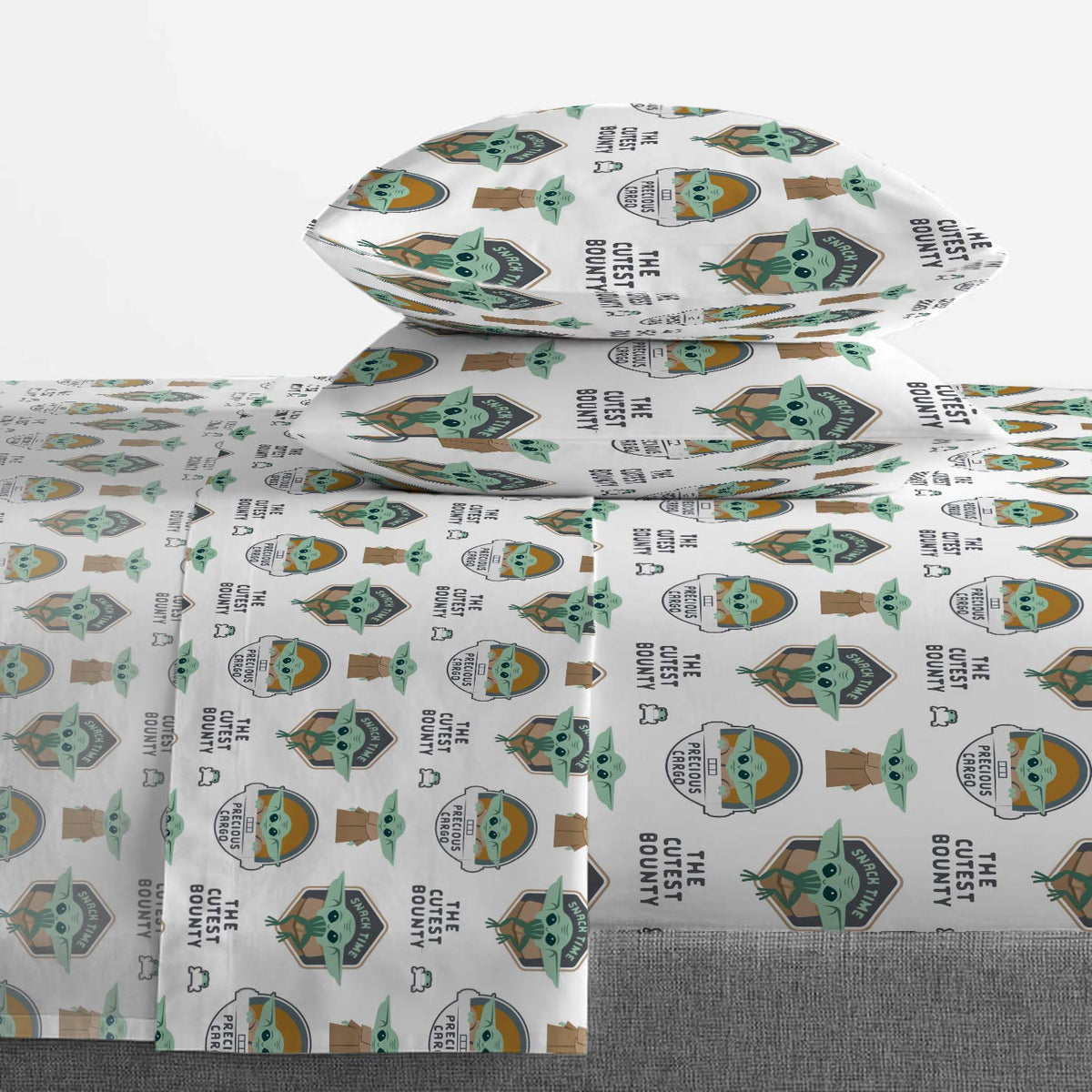 Jay Franco Star Wars The Mandalorian The Child 5 Piece Queen Bed Set - Includes Reversible Comforter & Sheet Set - Bedding Features Baby Yoda - Super Soft Fade Resistant Microfiber Official Product