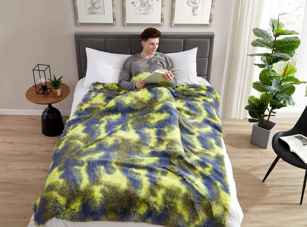 Hobed Life Ultra Soft Blanket 50 x 60 Inch, Faux Fur Blanket for Kids, Boys, Teens & Young Man, Stylish Camo Tie Dye Fur Throw, Fluffy Chair Blanket, Super Plush Reversible Bed Blanket, Male Fashion