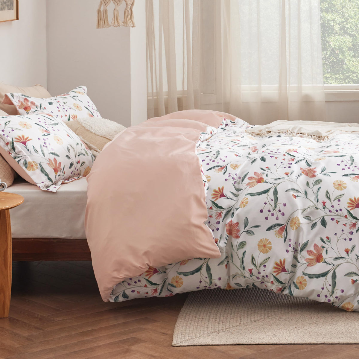 Bedsure Duvet Cover King Size - Reversible Floral Duvet Cover Set with Zipper Closure, 3 Pieces Pale Blush Bedding Set with 8 Corner Ties and 2 Pillow Shams 20"x36"
