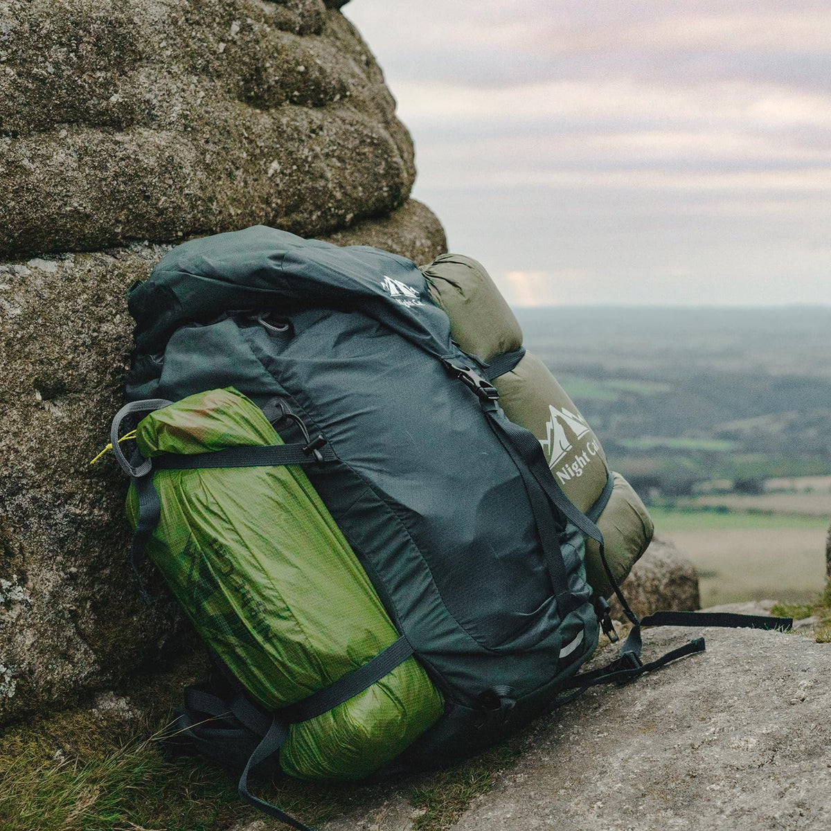 Night Cat Ultralight Tunnel Tent: Waterproof Lightweight Single People Backpacking Tent for Outdoor Camping Hiking Trekking with Double Layers Aluminum Poles and Footprint 1 Person Green