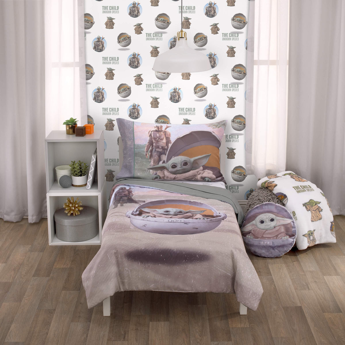 Disney Star Wars The Mandalorian The Child Green, Tan, White 4 Piece Toddler Bed Set - Comforter, Fitted Bottom Sheet, Flat Top Sheet, Riversible Pillowcase