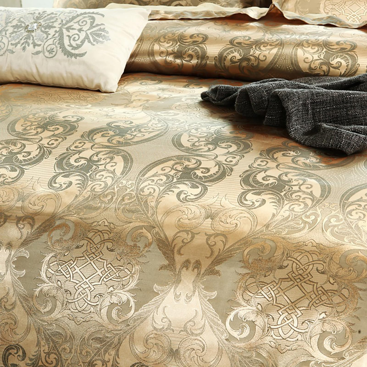 TUMAN Pro Duvet Cover Set European Luxury Satin Embroidery 3-Piece Bedding Set Soft Comfortable and Lightweight Rose Gold Full Duvet Cover (No Quilt) (Rose Gold, Full)