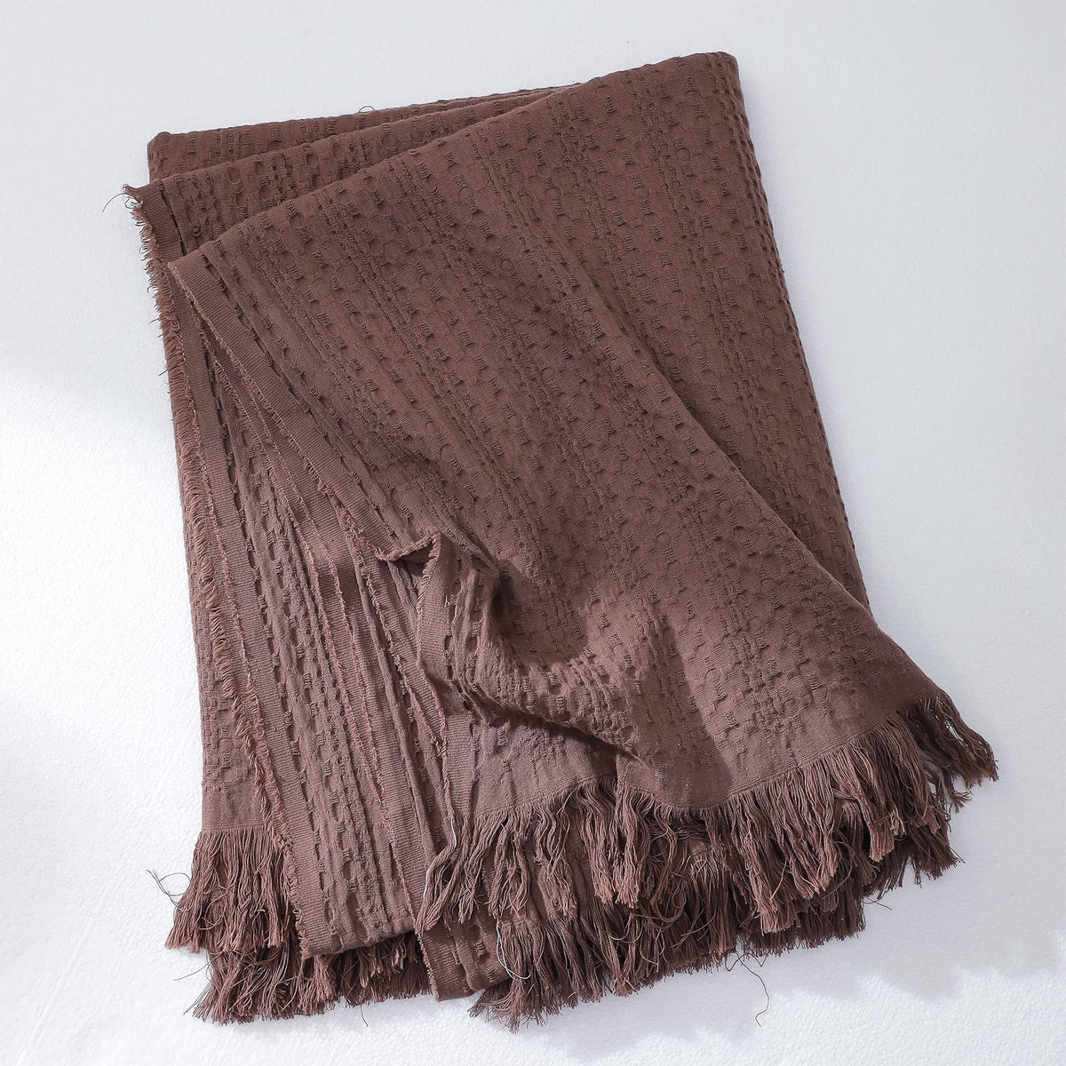 Simple&Opulence 100% Cotton Throw Blanket for Couch, Bed, Waffle Weave Cable Knit Blanket with Tassels, Soft Lightweight Pre-Washed Breathable Cozy Blanket Farmhouse Decoration for All-Season (Brown)