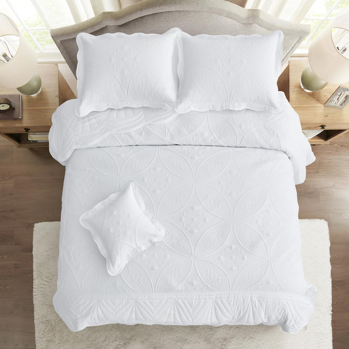 DaisyHuang Oversized Bedspread - Queen Size Bedding Cover - Modern & Contemporary Coverlet Set, Real Stitching, Reversible, Lightweight, 5 Piece, White