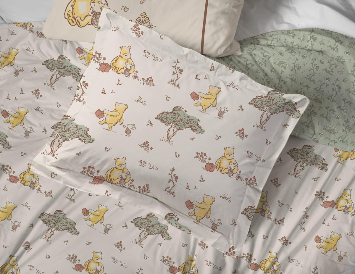 Jay Franco Kids Bed Set, Beige, Winnie The Pooh, 7 Piece Full