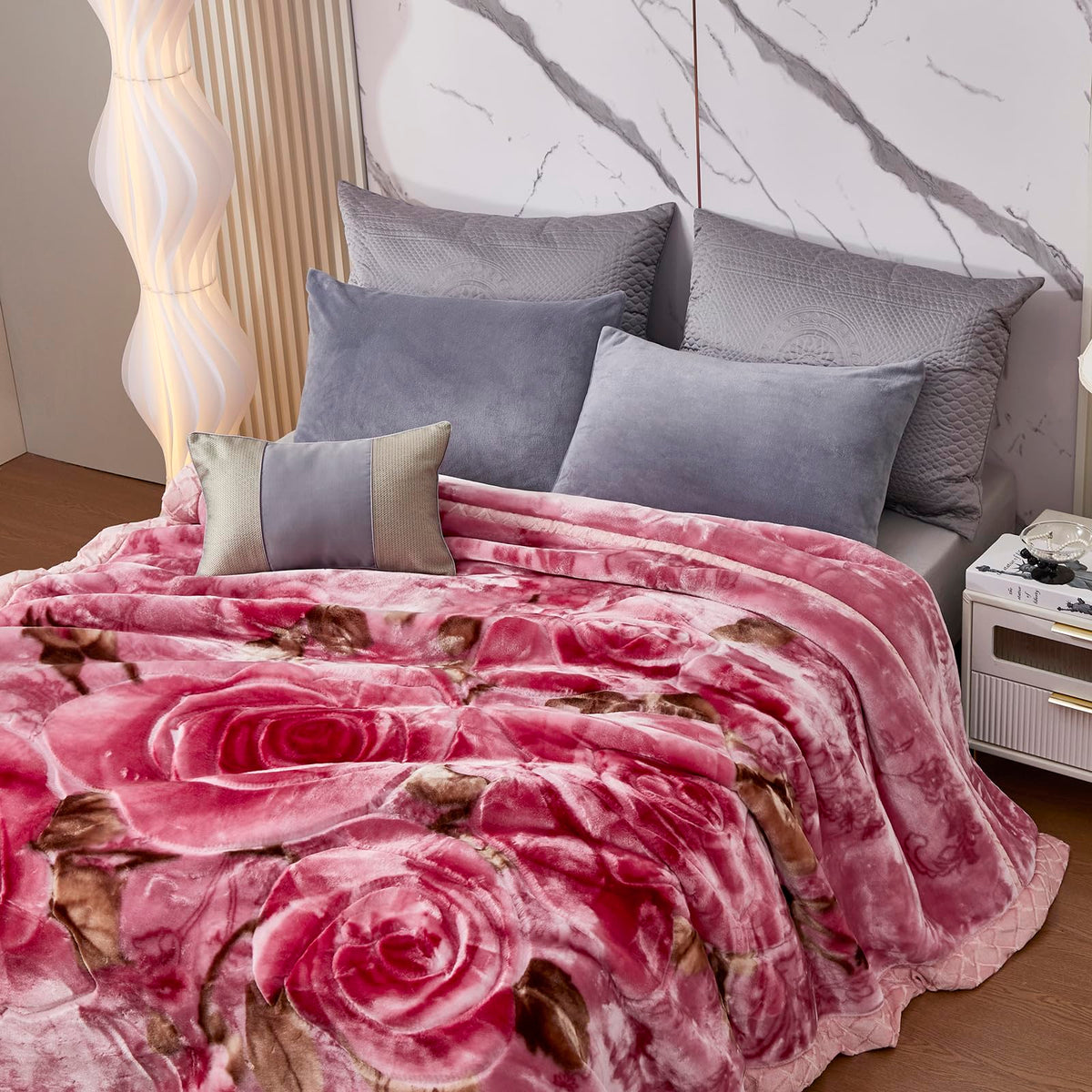 9 lbs Korean Faux Mink Fleece Blanket Queen Size 79×91 inch,2 ply Soft Warm Plush Flannel Blanket for The Cold Night.