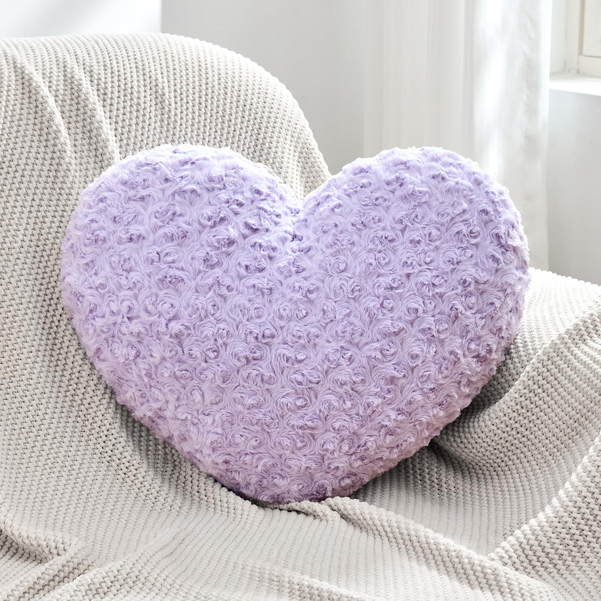IREMATE Heart Pillow Purple Throw Pillows, Soft Fluffy Decorative Pillows for Bed Couch Chair, Cute Heart Shaped Room Decor Gifts for Valentine Anniversary Birthday Mothers Christmas (Small, 13"x10")