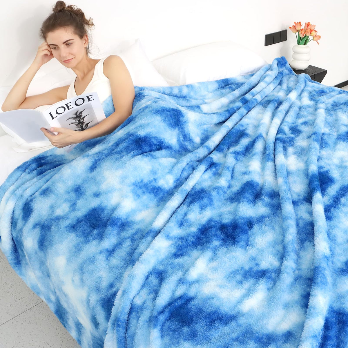 Fleece Throw Blanket, Soft Plush Flannel Fleece Blanket for Couch Sofa Bed, Cozy Warm Soft Throw Blanket for Bedroom Living Room, Luxury Decorative Blanket, Birthday Gifts for Women