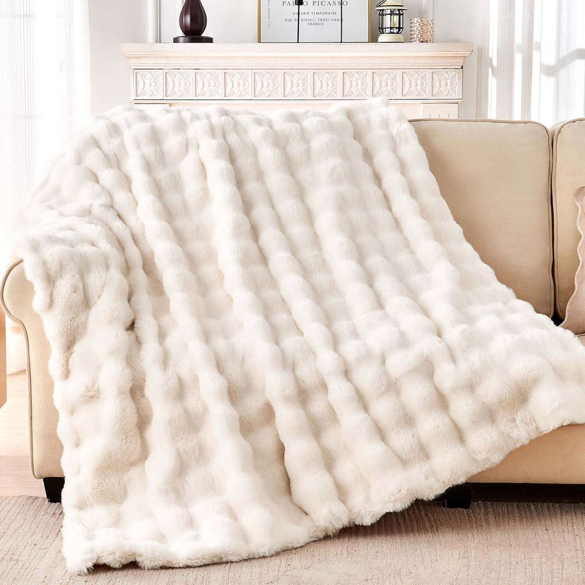 Luxury Faux Rabbit Fur Throw Blanket, Soft Bubble Fluffy Blanket Cozy Fuzzy Throw Blankets for Bed Sofa Couch, Decorative Thick Warm Plush Fuzzy Elegant Soft Mink Blanket (50" x 60",Cream White)