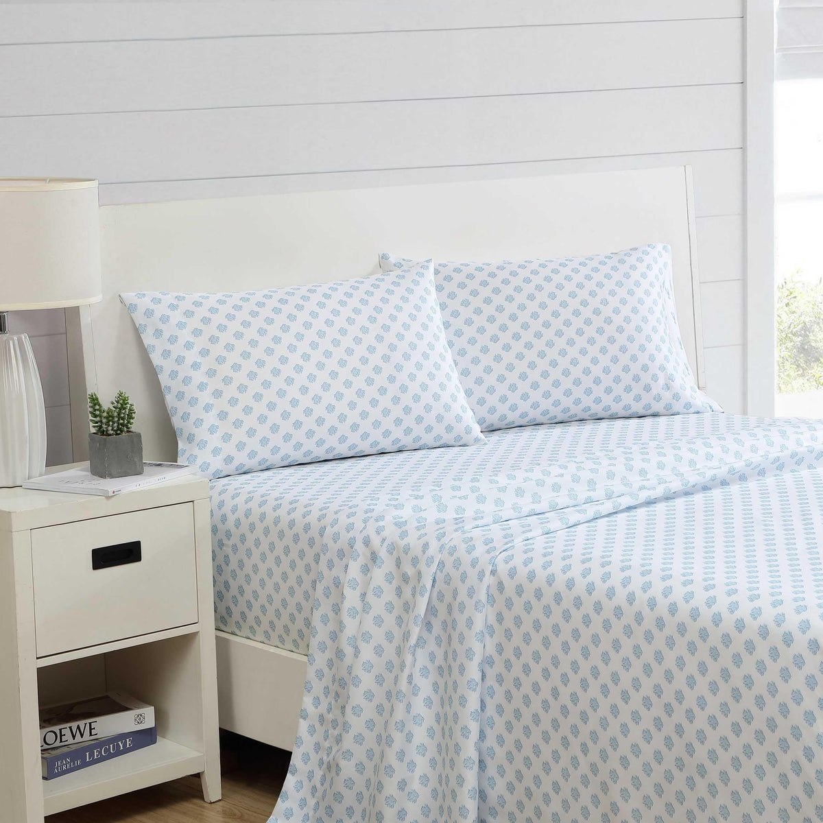 Nautica - Sheet Set, Breathable & Cooling Microfiber Bedding with Matching Pillowcases, Deep Pocket, Fully Elasticized (Coastal Coral Ocean Breeze Blue, Queen)