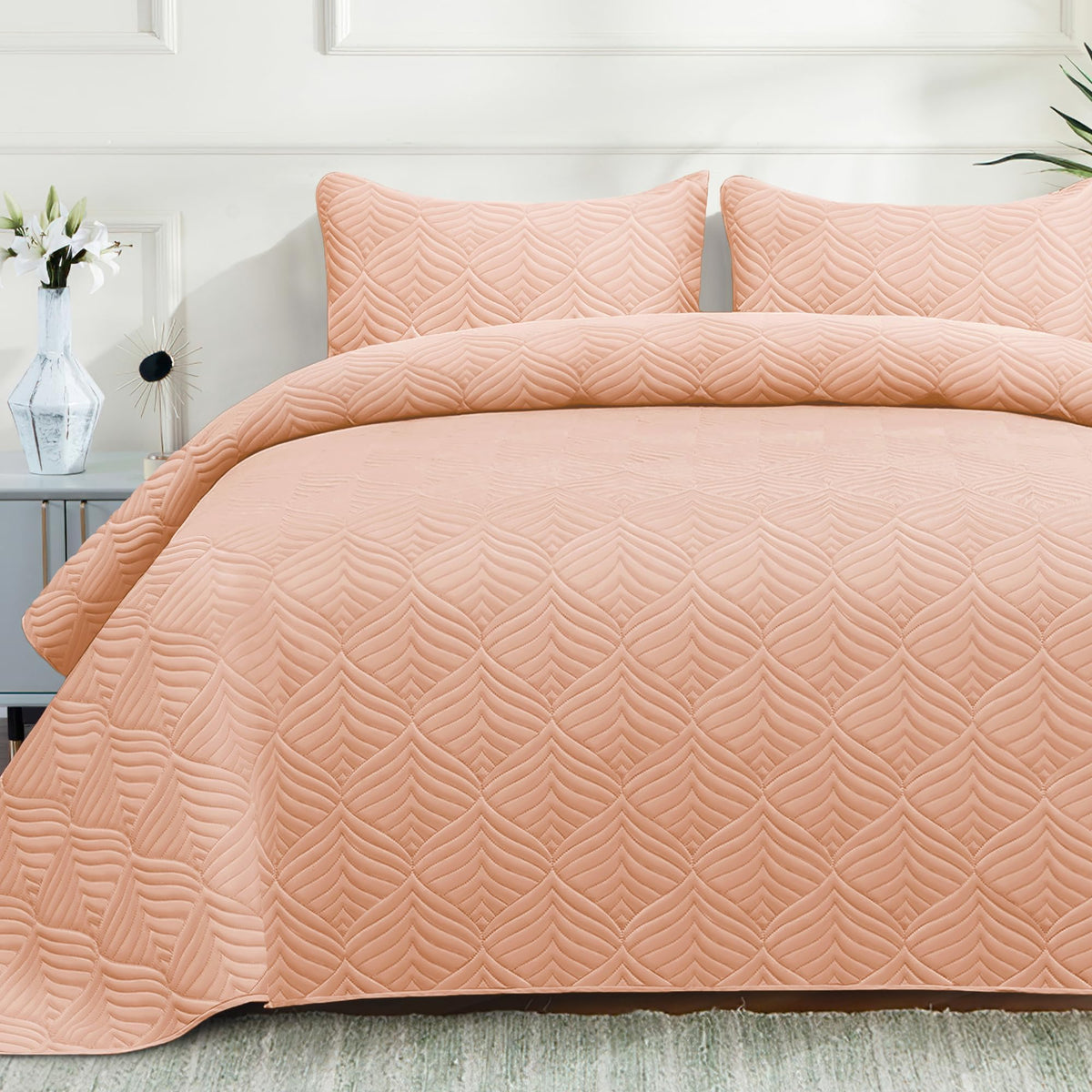 Whale Flotilla Extra Soft Full Queen Quilt Bedding Set, Lightweight Blush Pink Bedspreads Quilts Queen Size with Modern Pattern, Reversible 3-Piece Coverlet with 2 Pillow Shames for All Seasons