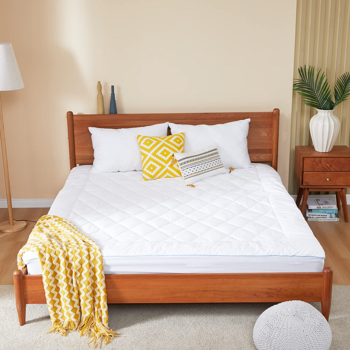 HOMTEC Queen Mattress Pad Cotton Mattress Pad Cover Quilted Mattress Cover 18-22" Deep Pocket Mattress Protector Queen Size Thin Down Alternative Filling Noiseless & Breathable