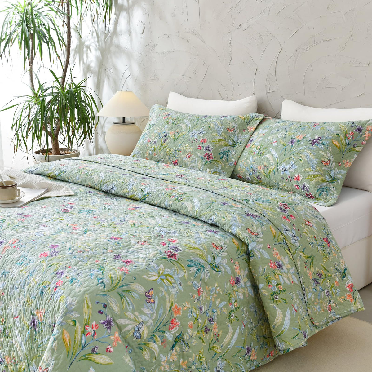 Sanracie Oversized King Bedspread(128"x120"),100% Cotton Green Floral Quilt Set 3Pcs Lightweight Flower Bird Butterfly Print Botanical Bedding Coverlet California King Size Extra Large Wide