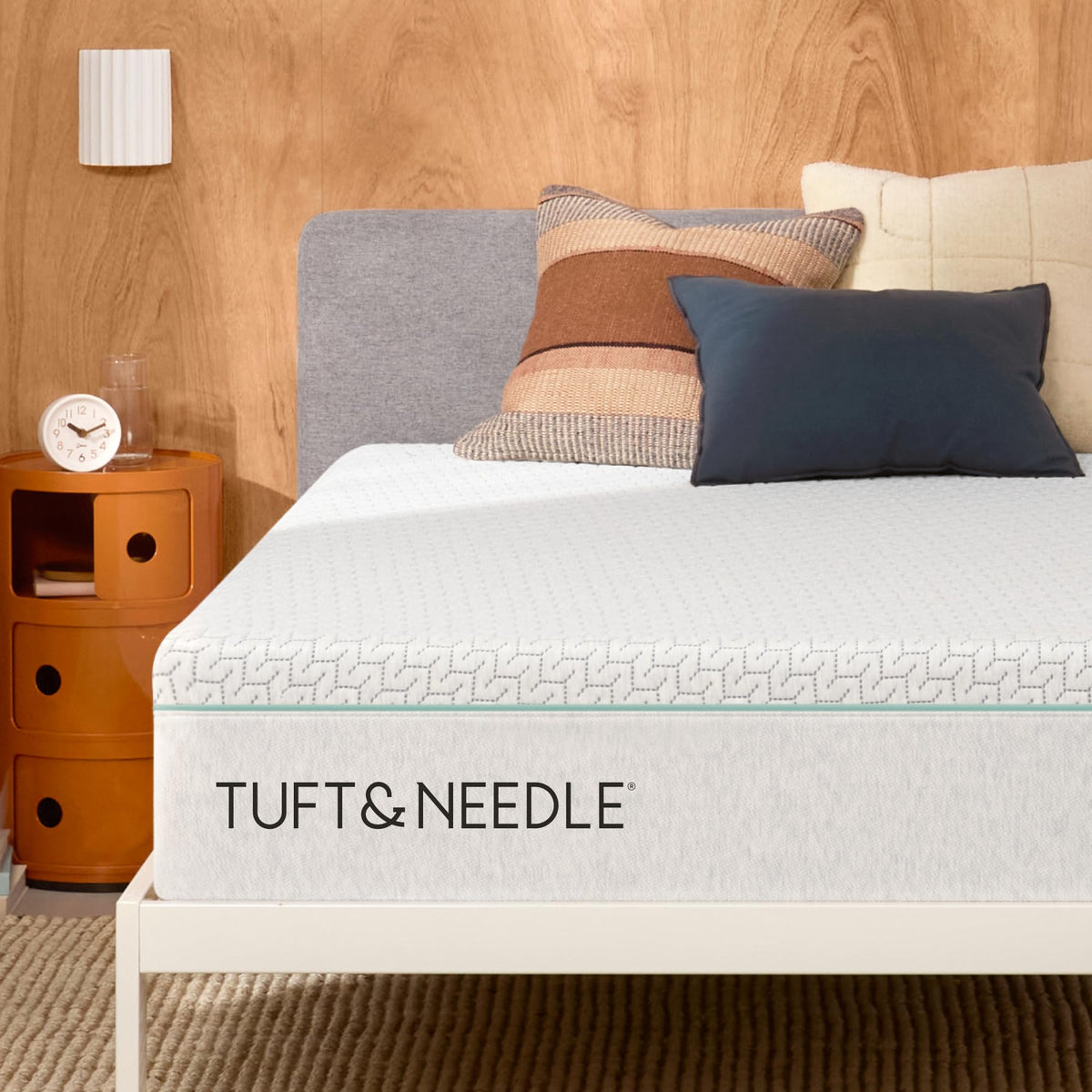 Tuft & Needle Original Hybrid Medium Queen Mattress in A Box, Adaptive Foam, Individually-Wrapped Coils, Cooling Pressure Relief, 100 Night Trial, Fiberglass-Free, CertiPUR-US, 10-Yr Limited Warranty