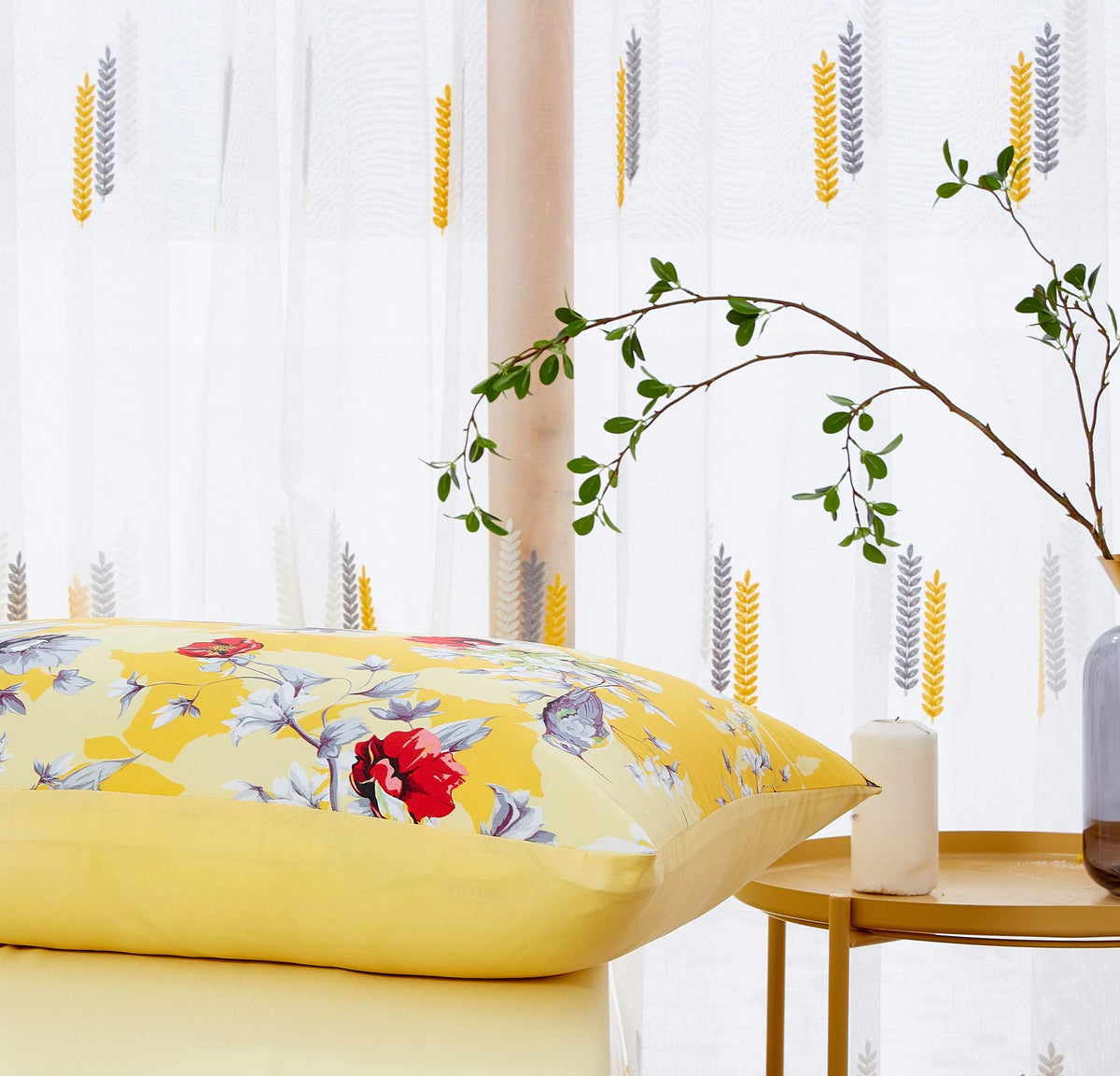DaDa Bedding Lovely Yellow Floral Fitted and Flat Bed Sheets - Radiant Sunshine Hummingbirds Multi-Colorful Red Flowers - Bright Vibrant w/Pillow Cases Set - Full Size - 4-Pieces