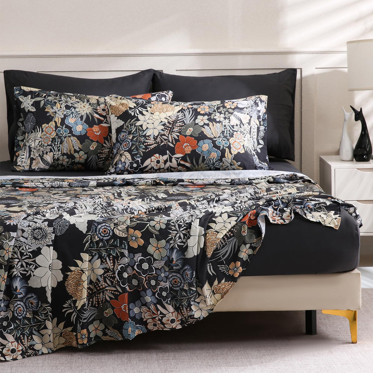 LONAVA Flower Queen Size 6 Pcs Sheet Set, Breathable Microfiber Deep Pocket Black Fitted Sheets, Comfy & Breathable Patterned Flat Sheets,4 Gentle Soft Pillowcases, Midnight Blossoms