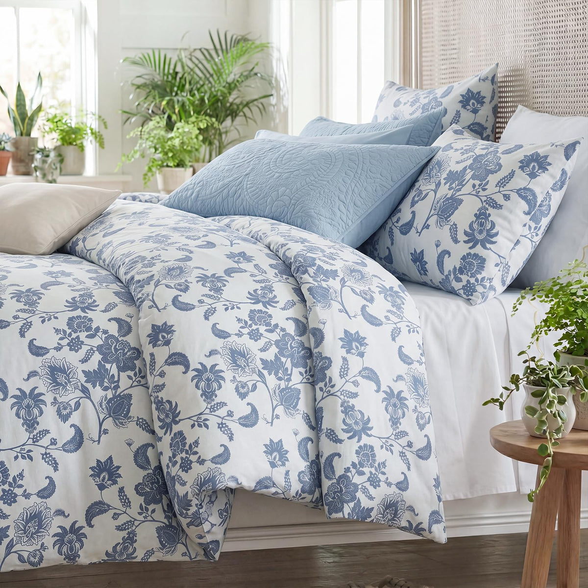 Bedorm 100% Cotton Duvet Cover Set King Floral Bedding Set Blue and White Paisley Flowers Print Boho Bedroom Decor Soft & Breathable Duvet Cover with Zipper Closure