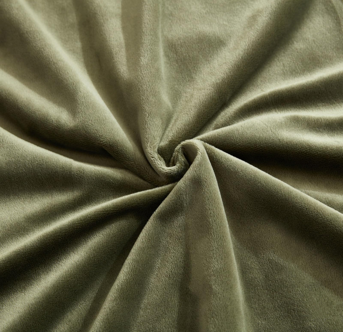 Jillche Bed Fluffy Blanket W/Camo Fur, Ultra Soft Throw Blanket for Teens, Warm Fuzzy Blankets and Throws for Bed, Stylish Tie Dye Faux Fur Blanket as, Fall Blanket 50” X 60” Xmas Gift