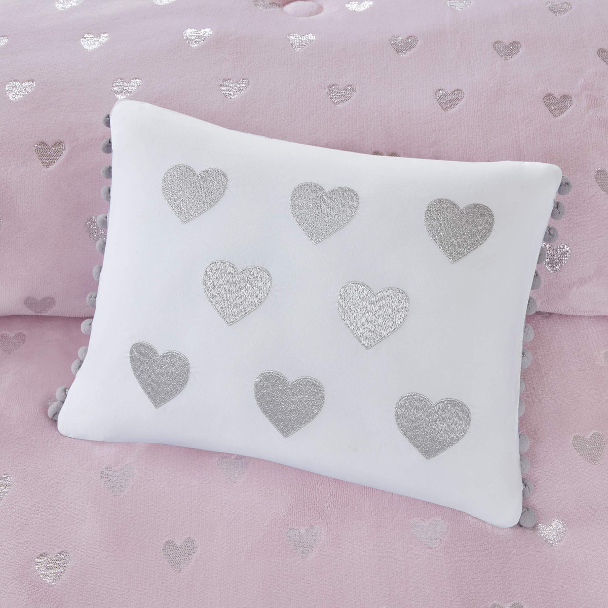 Intelligent Design Twin Comforter Set, 3 Piece Metallic Hearts Cozy Bedroom Set for Girls, Twin Bed Set Soft & Plush Comforter, All Season Fluffy Bedding Set, Rosalie, Twin/Twin XL, Pink Silver