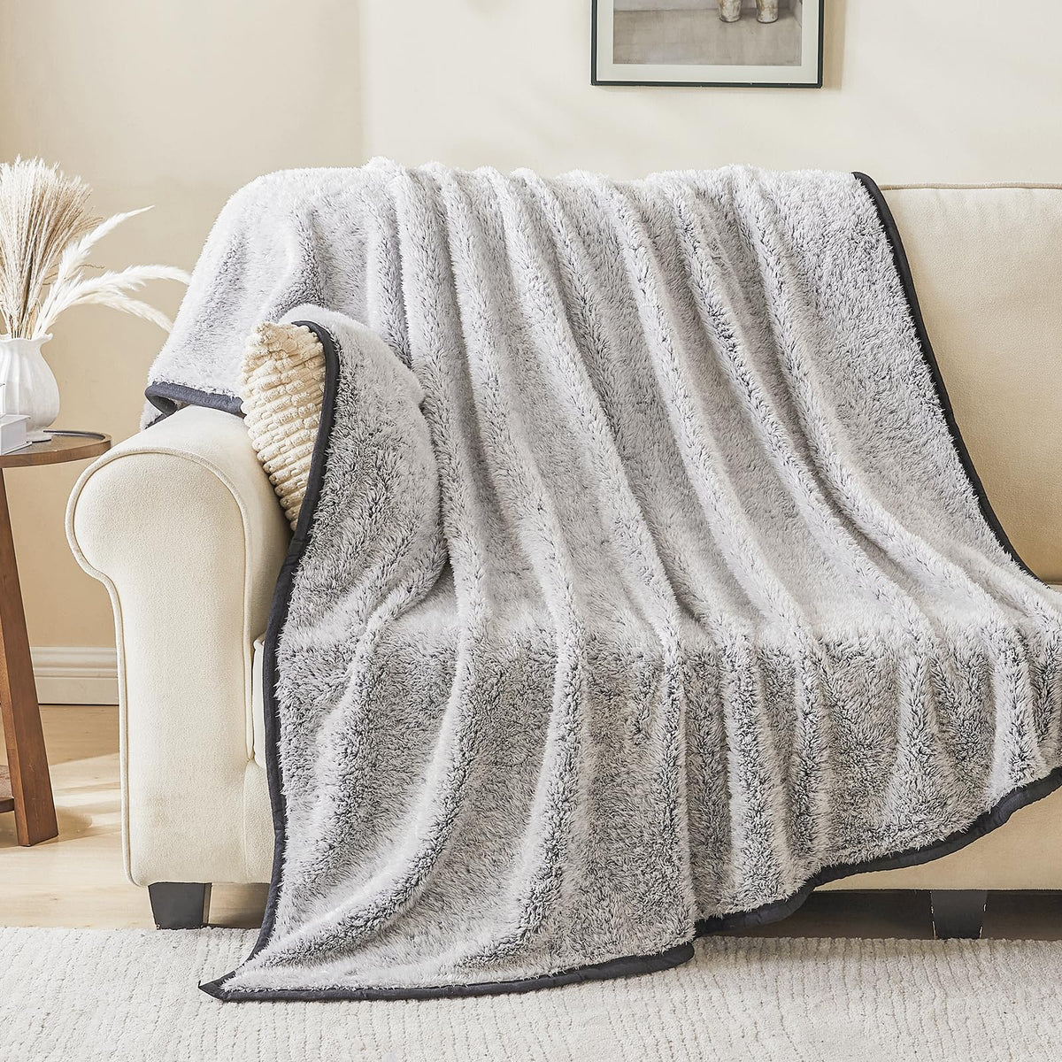 EMME Soft Sherpa Fleece Blanket Reversible Plush Fluffy Large Blanket, Light Weight Warm Decorative Boho Blanket Cover for Sofa, Couch, Bedroom,Travel(Black,50"x60")