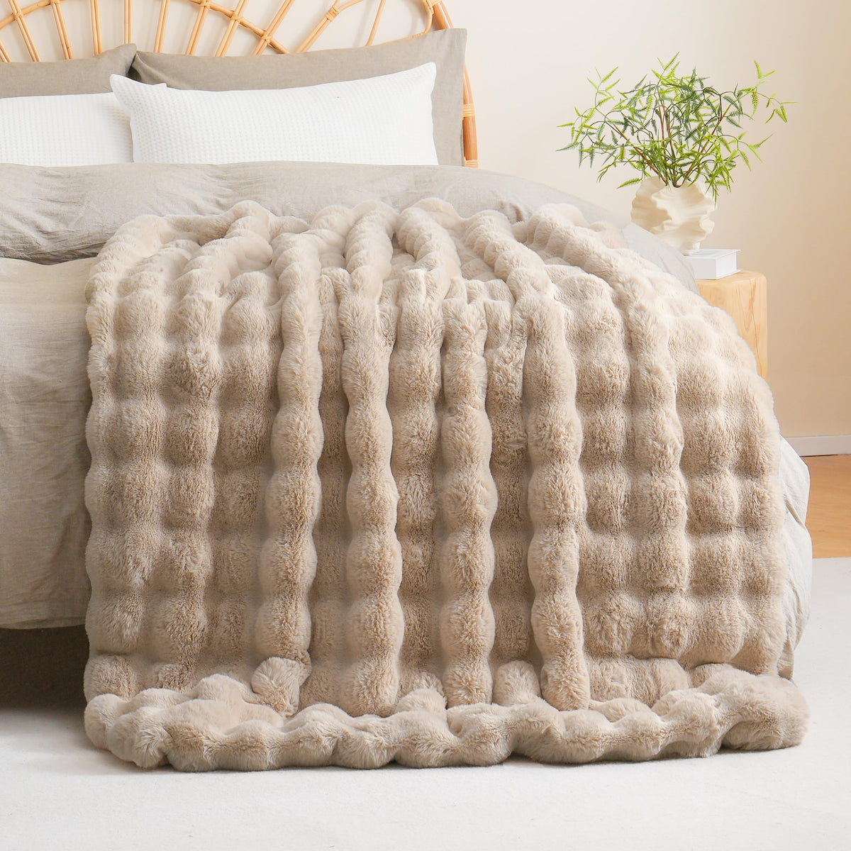 BENVWE Faux Fur Throw Blanket for Couch - Cozy Fuzzy Soft Plush Fluffy Thick Luxury Minky Bubble Blanket for Living Room Home Decor- Mothers Day Birthday Gifts for Women, Beige, 51" x 63"