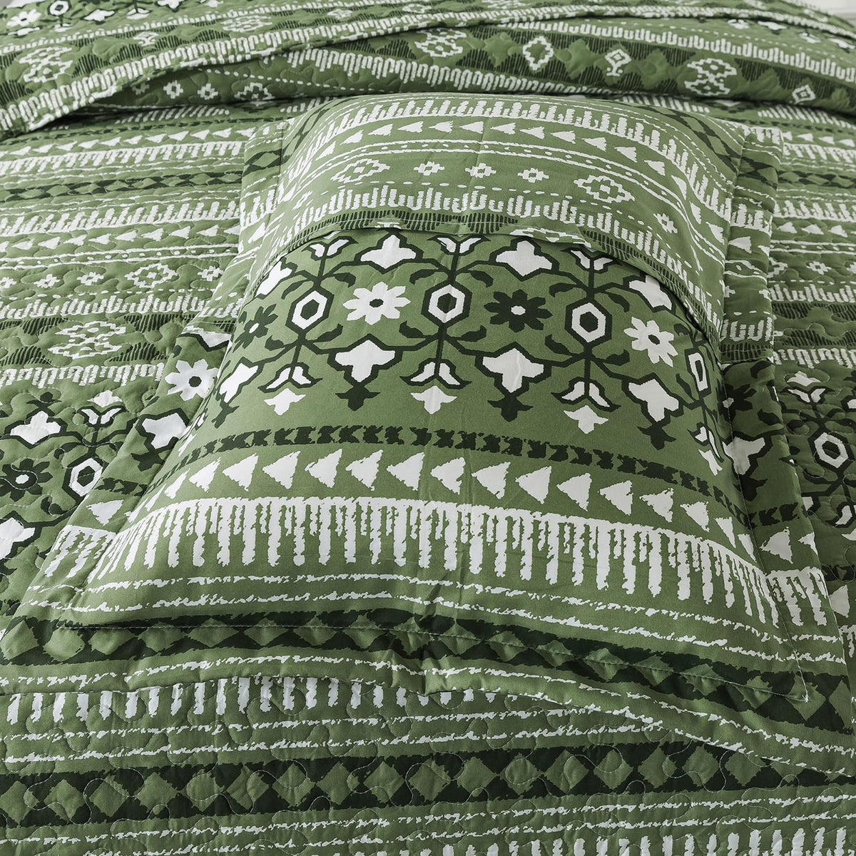 BEDIFANY Green Queen Comforter Set 3 Pieces, Boho Microfiber Queen Size Quilts for Bed, Lightweight Quilted Bedspread for All Season, Olive Green